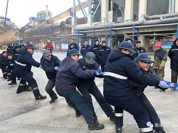 公司舉辦“愛我中華，慶祝新中國(guó)70周年”職工拔河、趣味運(yùn)動(dòng)聯(lián)誼賽——剪影